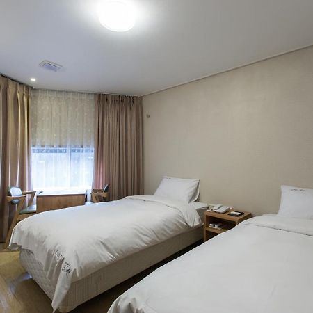 Elin Hotel Jeju Exterior photo