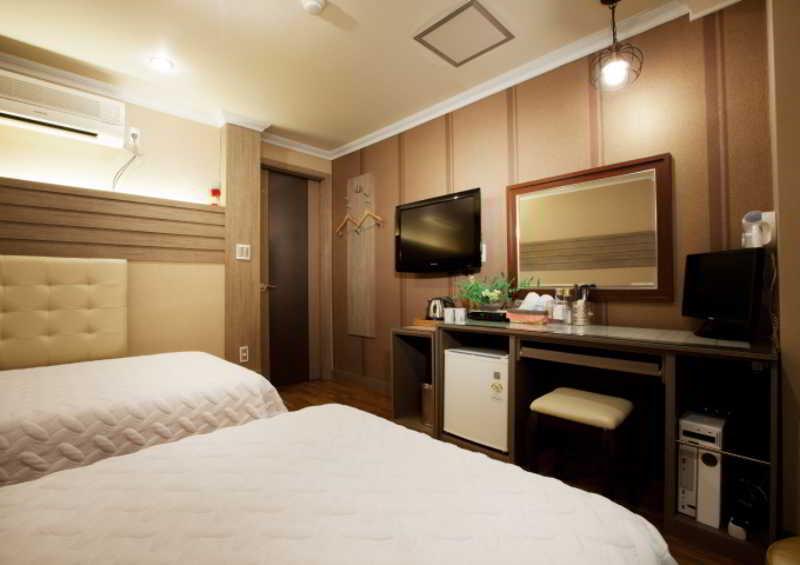 Elin Hotel Jeju Exterior photo