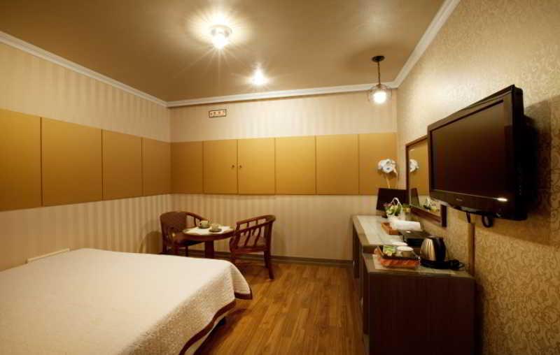 Elin Hotel Jeju Exterior photo