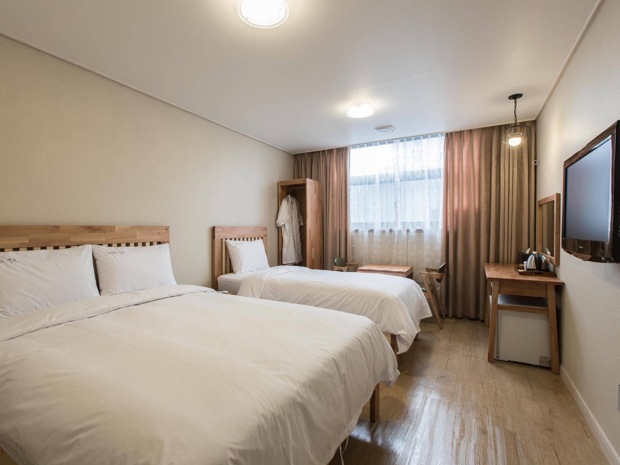 Elin Hotel Jeju Exterior photo