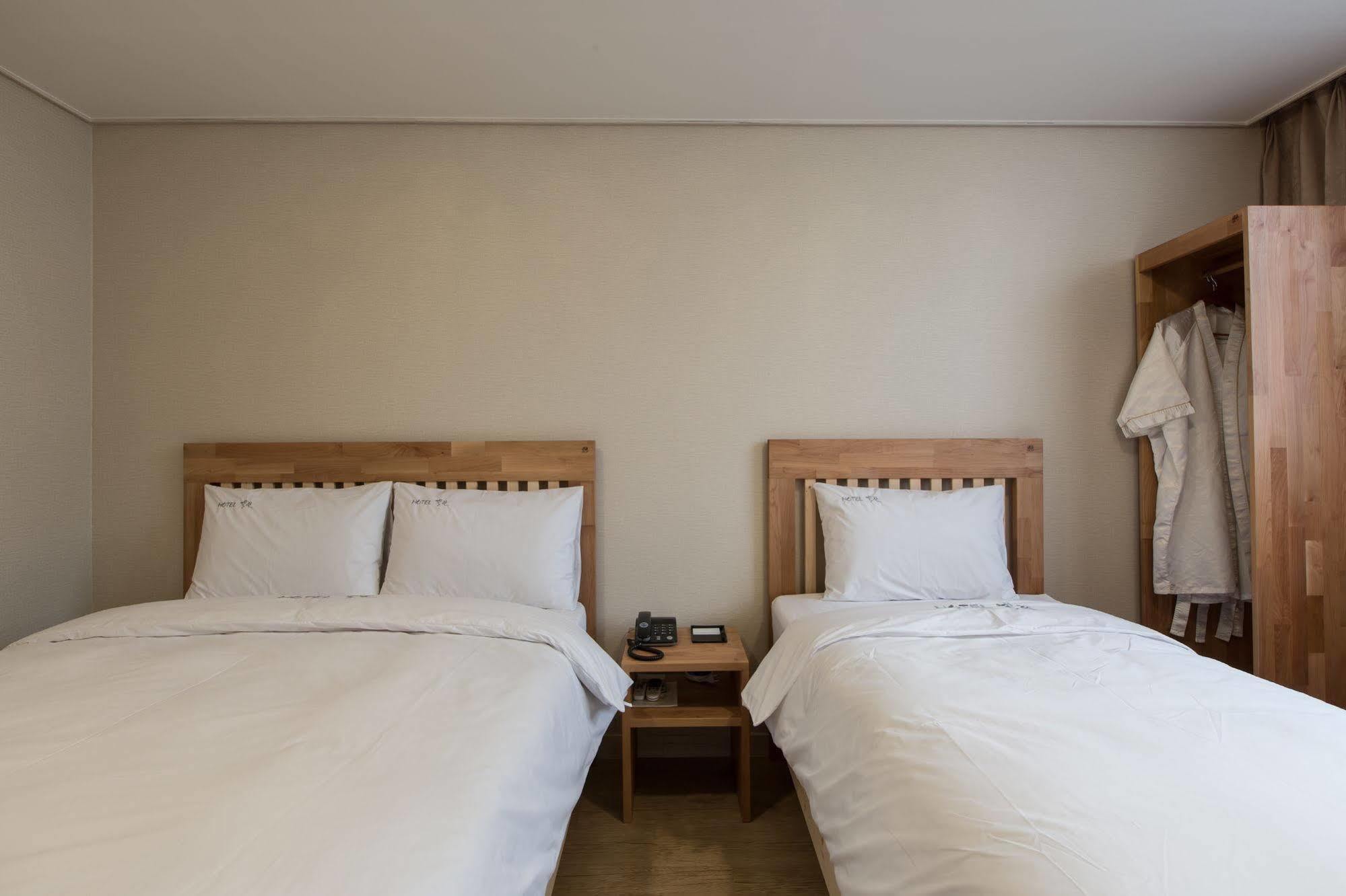 Elin Hotel Jeju Exterior photo