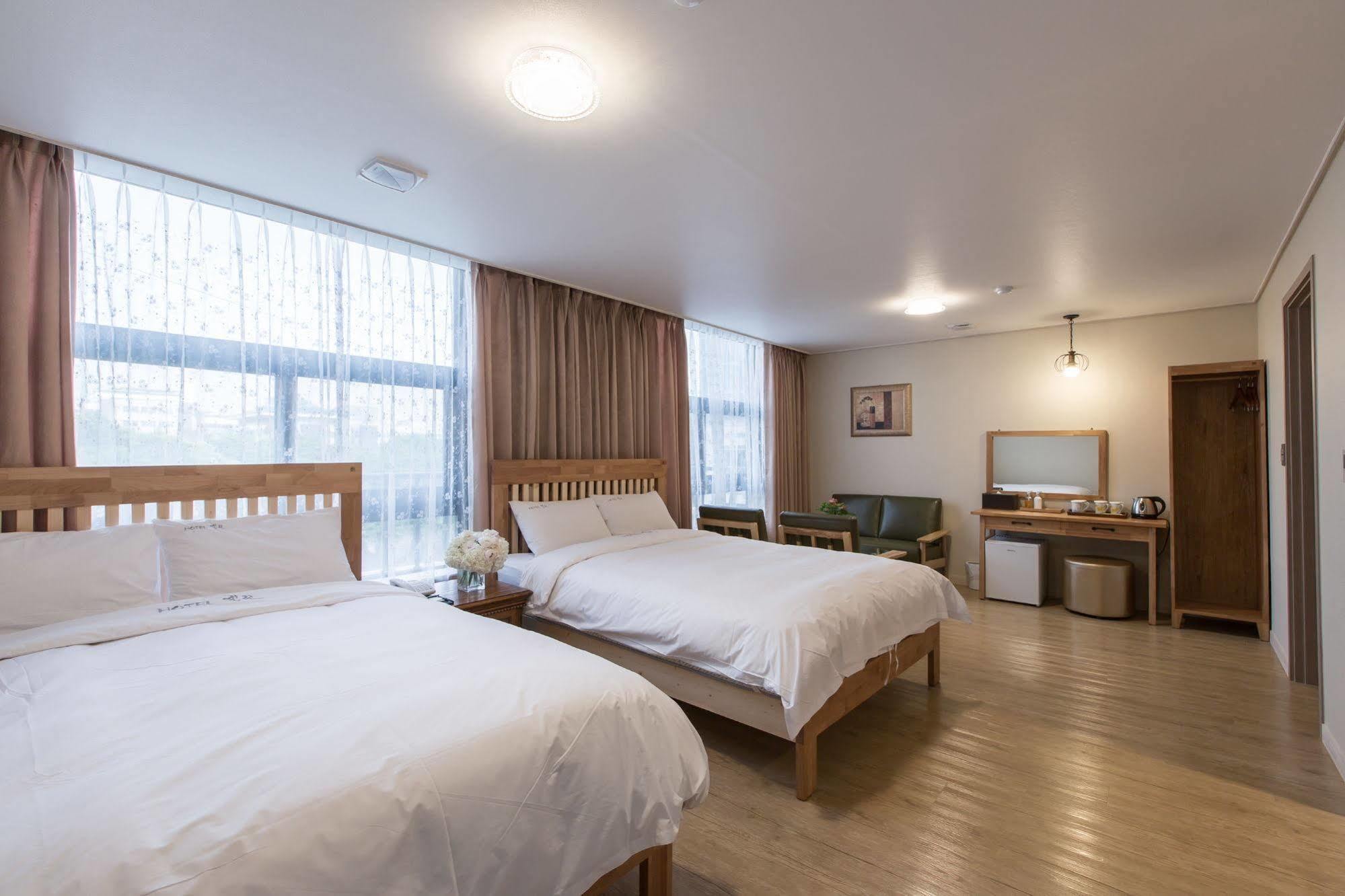 Elin Hotel Jeju Exterior photo